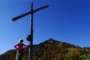 43 Dalla croce del Monte Colle vista sul Pizzo Badile